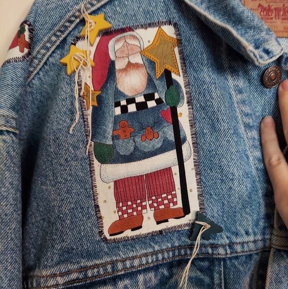 Vintage Levi Strauss and Co Christmas Patch Denim Jean Jacket - Picture 3 of 7